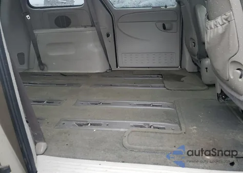 2007 Chrysler Town & Country Lx from USA, damaged, VIN 1A4GJ45RX7B150183